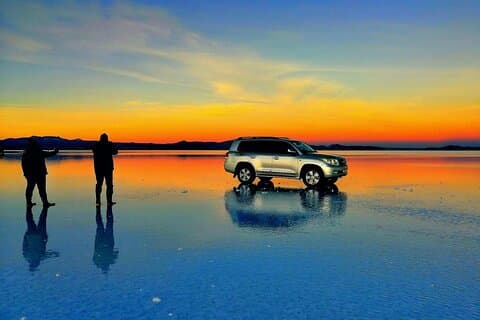 6-stündige Sonnenaufgangstour zum Salar de Uyuni mit Frühstück