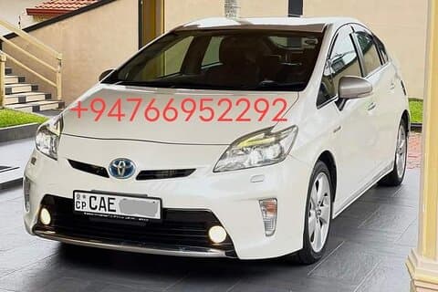 Airport Transfer by Hikkaduwa Taxi Service