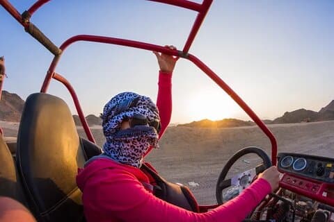 Wüstenbuggy Abenteuer mit Kamelritt von Sharm El Sheikh