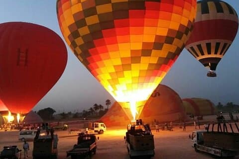 Giro in mongolfiera VIP all'alba a Luxor