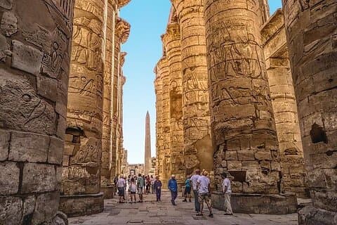 Day Tour Visit East and West Nile Banks in Luxor From Hurghada