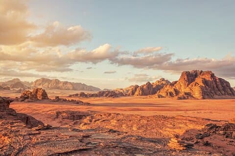 Heldags privat vandretur i Wadi Rum-bjerget med frokost