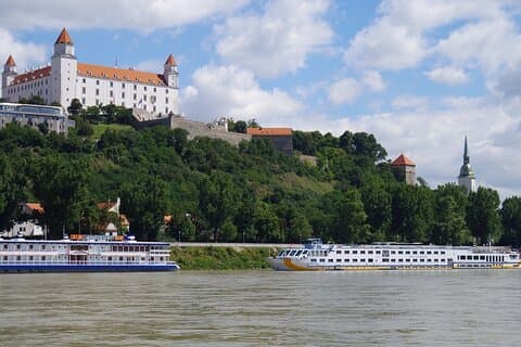 7 Days Prag, Bratislava och Budapest med buss