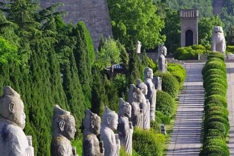 Visite privée d'une journée depuis le mausolée de Qianling et le temple Famen