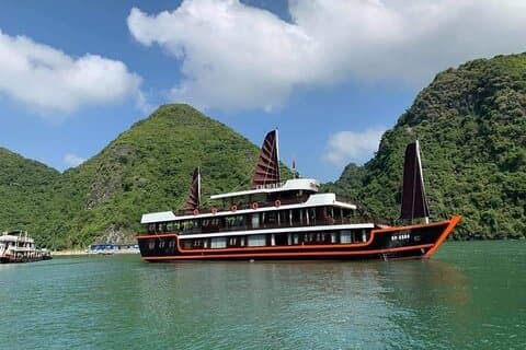 Gemütliche Boutique-Kreuzfahrt – Lan Ha Bay & Cat Ba Island Explorer 3 Tage