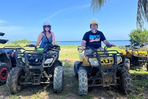 Roatan: Bestes Geländefahrzeug, Essensverkostung und Strand
