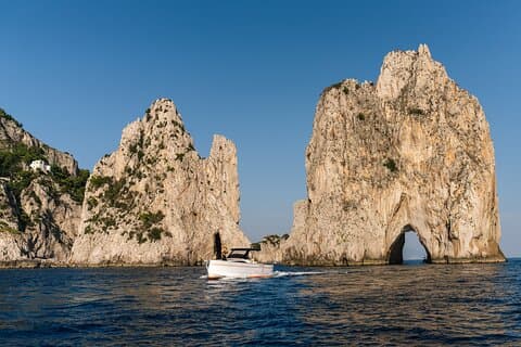 Sorrento naar Capri privétour met een luxe boot