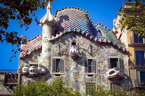 Experiencia de navegación, tour en grupo pequeño por la Sagrada Familia y Casa Battlo