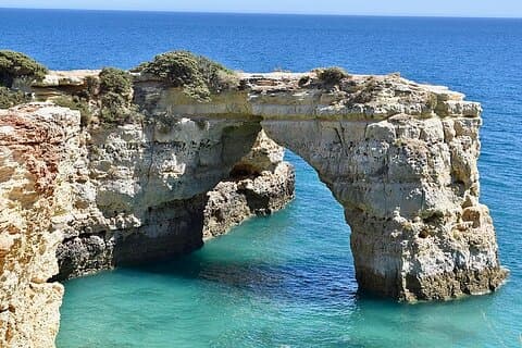 Algarve til Porto Opptil 3 stopp: Óbidos, Nazaré og Aveiro