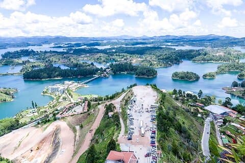 Private Tour in Guatape und Piedra del Peñol