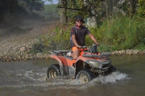 Avventura in Quad Safari ad Alanya, Turchia
