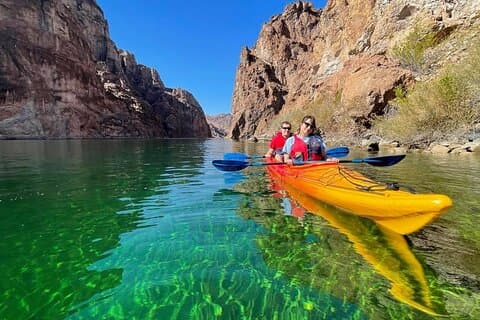 Emerald Cave Kayak tur med Las Vegas Shuttle – Colorado River