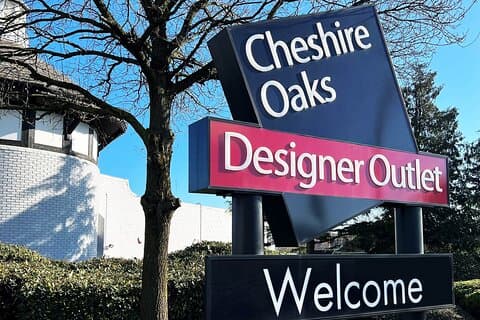 Privat shoppingtur från Liverpool till Outlet Cheshire Oaks