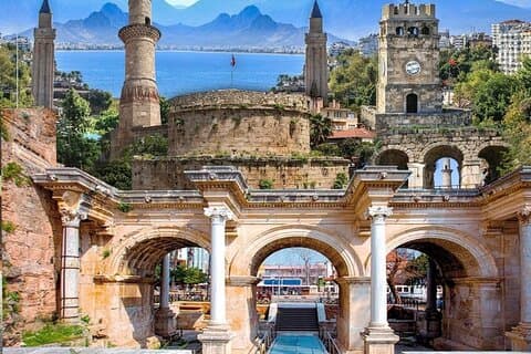 Excursiones de día completo por la ciudad de Antalya desde Kemer con la cascada Duden