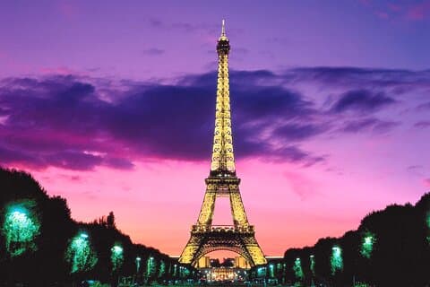 Noite Mágica de Paris com Champanhe a bordo em Van de Luxo