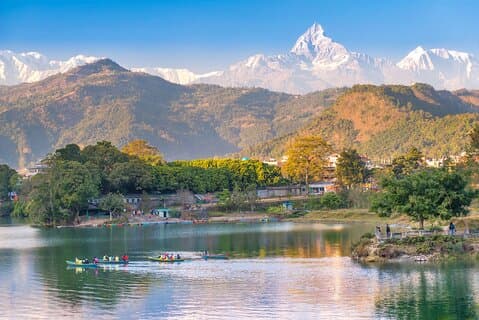 Tour privato di un'intera giornata nella valle di Pokhara