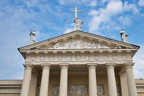Vilnius Scavenger Hunt & Self-Guided Audio Walking Tour