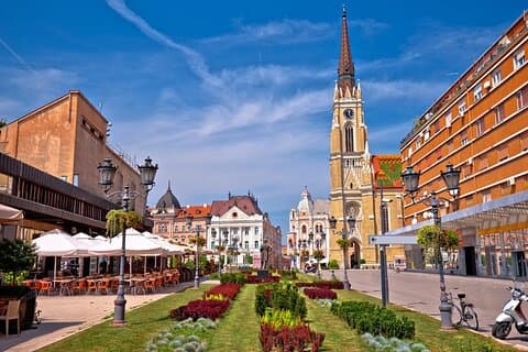 Norte da Sérvia: Sremski Karlovci, Petrovaradin Fort & Novi Sad