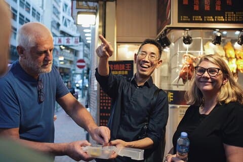香港ストリートフードツアー(香港人と一緒に)飲茶、ワンタンなど