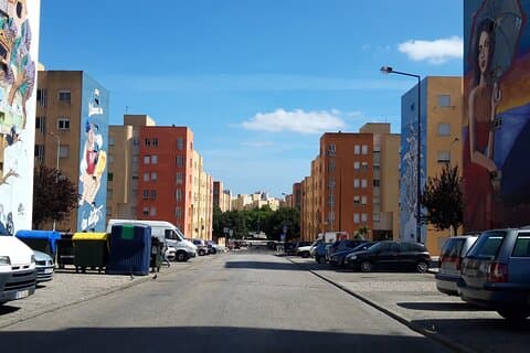 Combo Privé vintage fietstocht met straatkunst in Lissabon