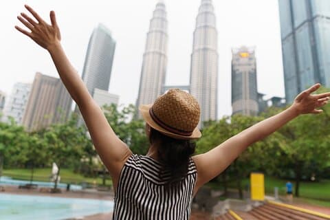 KL-Tour mit Aussichtsplattform Petronas Twin Towers und Batu-Höhle