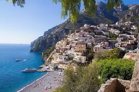 Trasferimento privato diretto da Matera ad Amalfi con autista locale