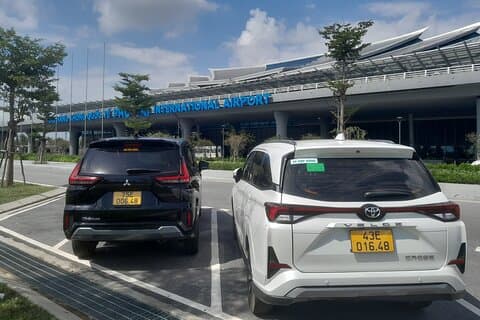 Private Car to and from Hue Airport with Professional Driver