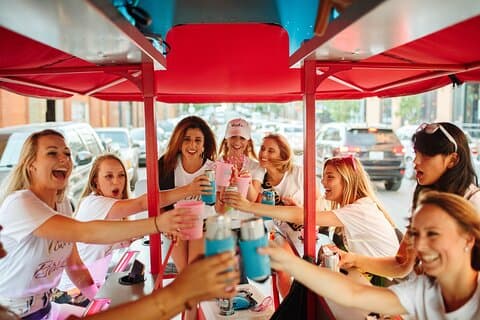 Party Cykla genom St Pete med Bar + Fototapet stannar på Trolley Pub