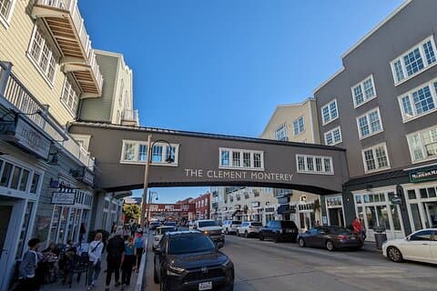 Búsqueda del tesoro en Monterey Cannery Row