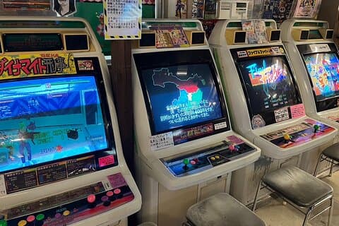 Tokio : Nostalgia Anime,Retro Tour a pie del juego en Akihabara