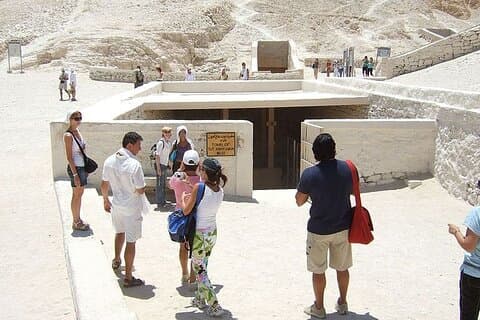 Incrível excursão de um dia às margens oeste e leste de Luxor