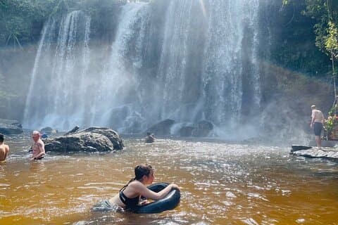 Sacred Phnom Kulen Escape com 1000 experiências Shiva Lingas