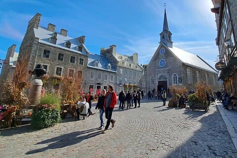 Excursão a pé – 25 Histórias Americanas do Velho Québec