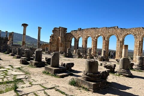 Privater Tagesausflug von Fes nach Volubilis, Moulay Idriss und Meknes