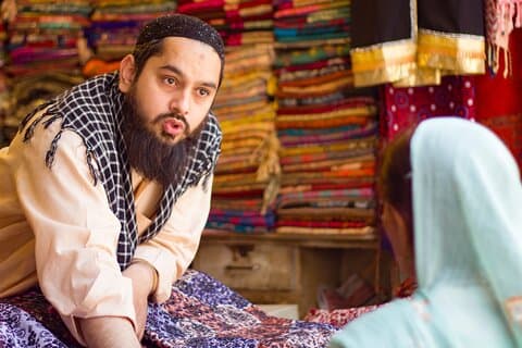 Excursão privada de compras de meio dia para mulheres em Lahore