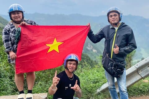 2 Day tour in Ha Giang - Adventure Loop Motorbike Tour /Bus Tour