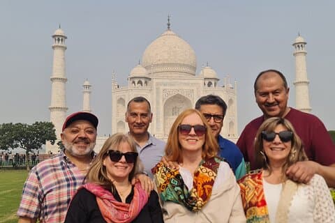 Private Tour of Taj mahal from Delhi by Train in 90 Min