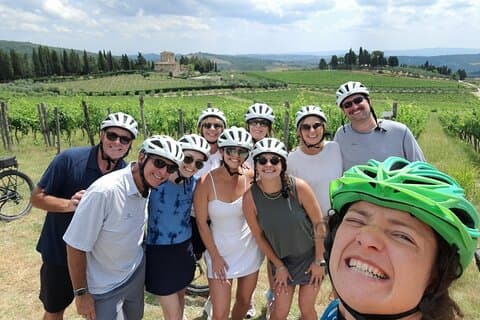 Tour de bicicleta de dia inteiro pela Toscana e pelas Colinas Chianti com almoço na fazenda