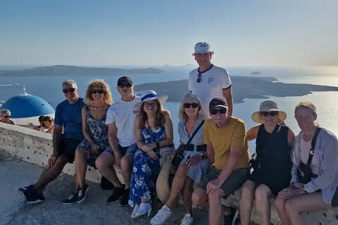 Santorini: 6hr Excursión en tierra para grupos pequeños Pueblos y vino