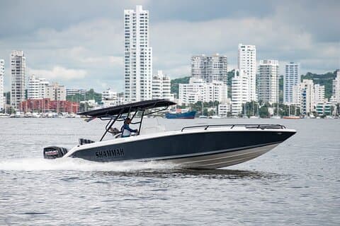 Full Day Private Tour to Islas del Rosario by boat 33/34 ft