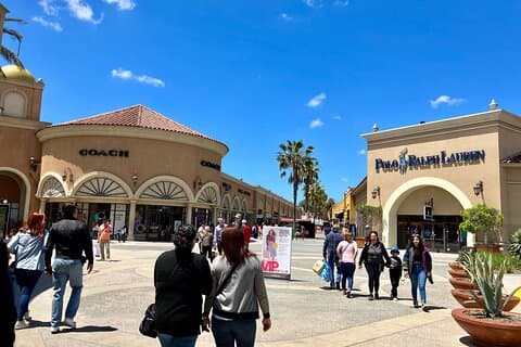 Visite privée de shopping de San Diego aux magasins d'usine Las Americas