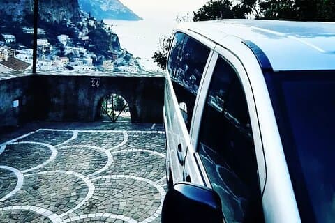 Privat overførsel fra Positano til Amalfikysten og Napoli