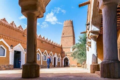 Ushaiqer Heritage Village privétour met lunch vanuit Riyadh