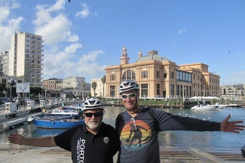 Découvrez Bari en e-bike