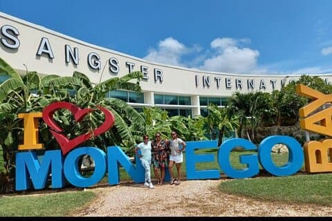 Privater Flughafentransfer von Montego Bay nach Ocho Rios.