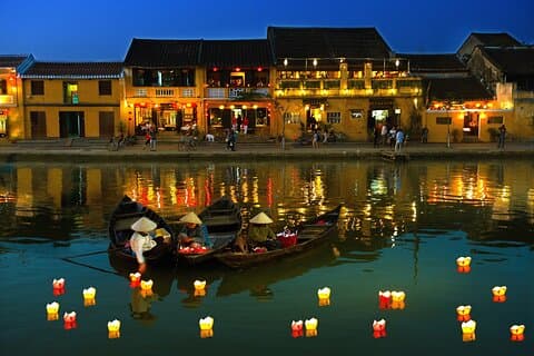 Basket Boat Tour, Hoi An city, boat trip and lantern release