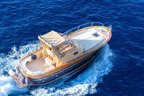 Ganztägige private Kreuzfahrt an der Amalfiküste ab Positano oder Praiano