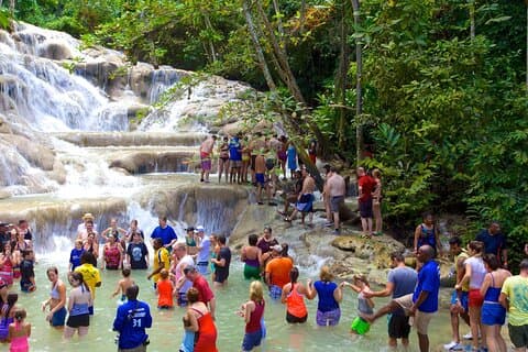 Geführte Tour zum Blue Hole, Dunn’s River und zu den Island Gully Falls