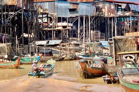 Siem Reap Flughafentransfer und Floating Village Mit dem Privattaxi