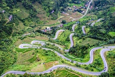 Ha Giang Loop Tour 3D 2N com acomodação (jeep, bicicleta, carro)